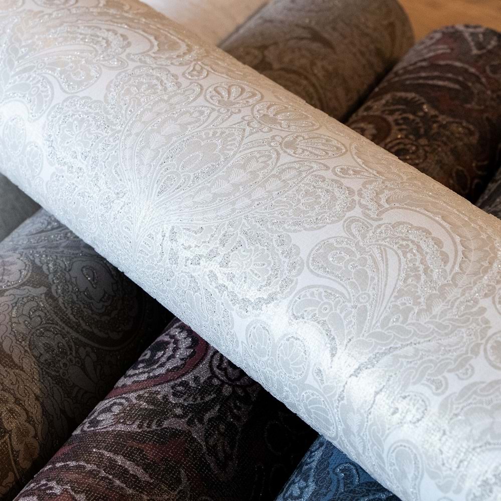 Aphrodite Snow Silver