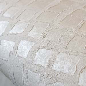 Manhattan Pearl White